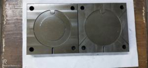 Exportateur indien de mini machine d'injection plastique durable avec système de contrôle de la température et de la pression à un prix raisonnable - Product Image 5