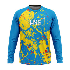 Maillot de compression personnalisé pour hommes, respirant, 100% polyester, léger, sans couture, avec logo à l'avant, coupe ajustée, motif solide - Product Image 2