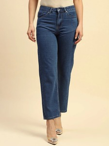 Jeans Mom Fit de Tiro Alto para Mujer Lavado Vintage Comodidad Relajada y Estilo de Moda Disponibles para la Venta desde India - Product Image 2