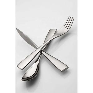 Incroyable ensemble de couverts très luxueux en acier inoxydable argenté poli avec poignée de designer cuillère, couteau et fourchette - Product Image 2