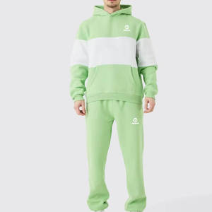 Conjunto Deportivo de Dos Piezas para Hombre, Invierno, Estampado, Felpa, Diseño Personalizado, Ecológico, Transpirable, con Capucha y Bolsillos Laterales - Product Image 1