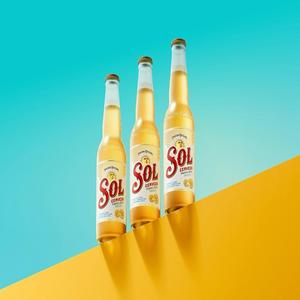 Cerveza Artesanal Austriaca Sol Champions, Calidad Premium, Estilo Champagne Sneijder Weiss, Botella de 330 ml, Lata, 4.6% ABV, Sabor Fresco, Lager - Product Image 3