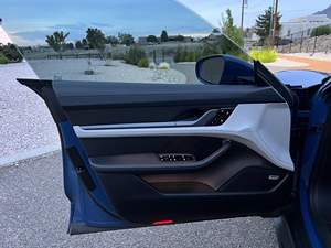 Taycan Turbo S 2021, 750 Caballos de Fuerza, Motor Dual, Tracción en las Cuatro Ruedas, Azul Neptuno, Vehículo de Nueva Energía, Origen AE, en Venta - Product Image 3