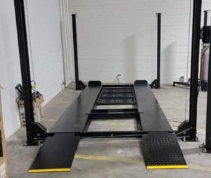 Ponts élévateurs pour voitures à 4 poteaux de qualité supérieure à vendre, idéaux pour une utilisation en garage, fabriqués par les meilleures ventes - Product Image 1