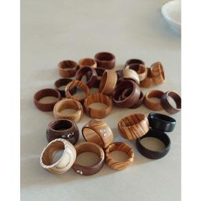 Brazaletes de Madera Natural de Inspiración Ecológica, Acabado de Superficie Lisa, Hechos a Mano, Joyería Étnica para Mujer, Impermeables, Personalizables para Bodas - Product Image 3