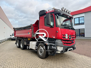Camion Ribaltabile AROCS 2643 LK 6x6 Usato del 2016, Motore Weichai, Trasmissione Manuale, 351-450 CV Diesel, Capacità 21-30 Tonnellate - Product Image 2