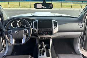 Toyota Tacoma TRD Pro Double Cab 4x4 V6 Power 4WD à différentiel arrière verrouillable, occasion, année 2015, provenance Californie - Product Image 4