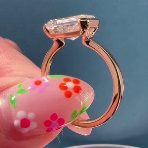 Bague de fiançailles Radiant de 5,00 ct en or jaune avec diamant cultivé en laboratoire certifié IGI, nouvelle collection de luxe - Product Image 2