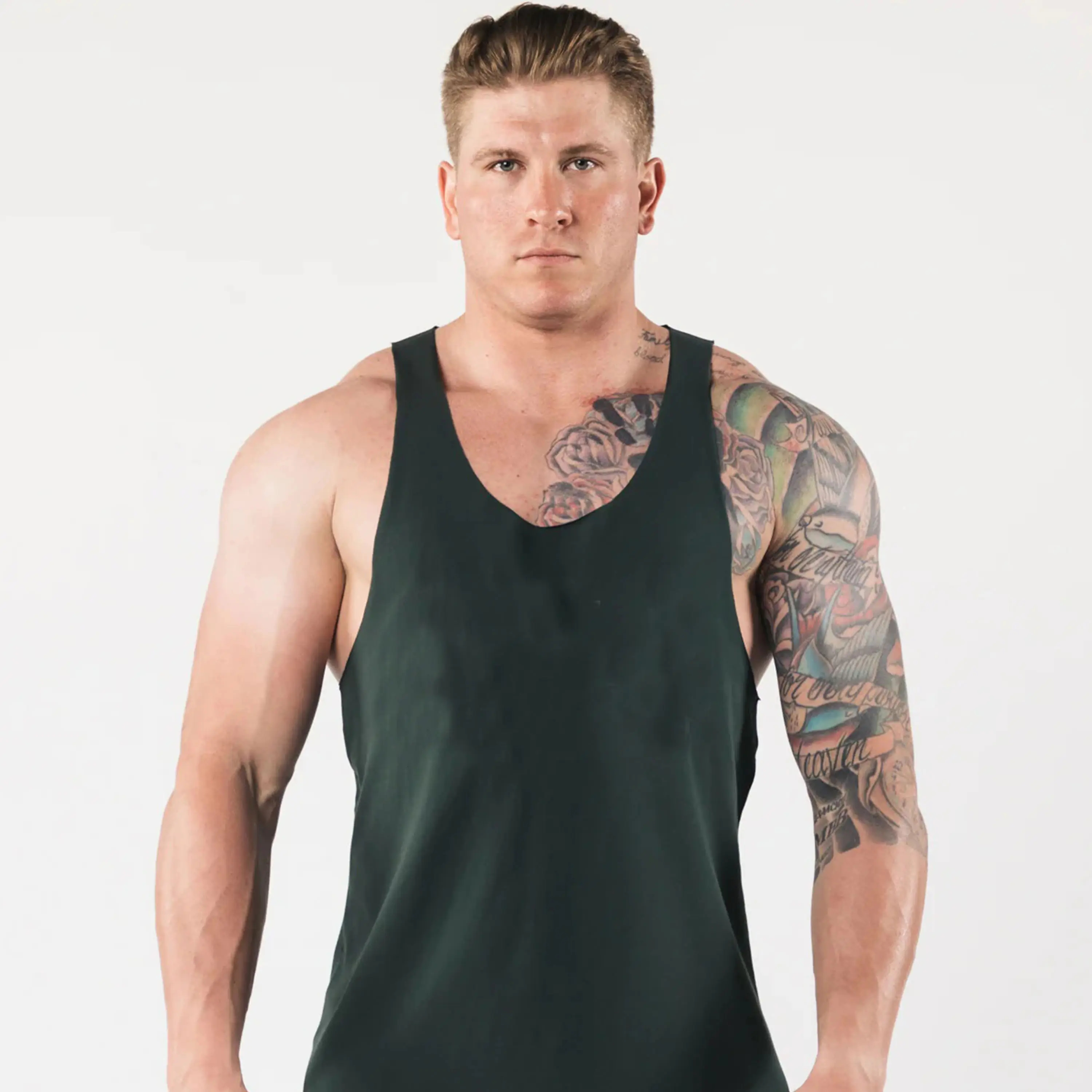 Solid Color Seamless Sleeveless Gym Wear Tank Top For Training Sports Singlets Male Casual Vest Deep Cut Tank Top For Men