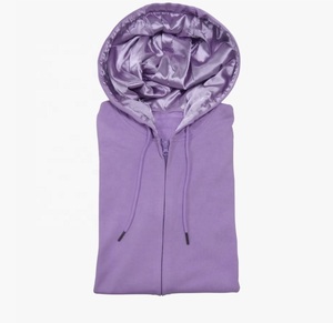 Sweats à capuche avec fermeture éclair et impression en vrac de tissus personnalisables Fournisseur de gros en satin sur mesure Sweats à capuche avec fermeture éclair pour hommes - Product Image 3