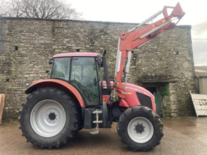 รถแทรกเตอร์ Zetor Forterra HSX140 สำหรับขาย ซื้อรถแทรกเตอร์การเกษตรที่ทรงพลัง ทนทาน พร้อมใช้งาน - Product Image 3