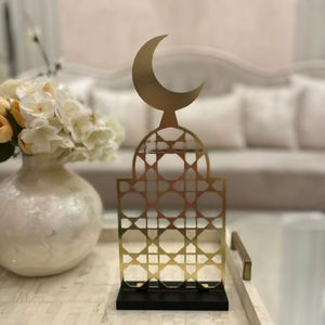 El centro de mesa de decoración de Ramadán de Metal decorativo agrega encanto islámico y calidez espiritual a las exhibiciones de mesa de comedor del hogar - Product Image 1