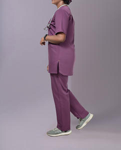 Ensemble de blouses d'infirmière unisexe en tissu non tissé extensible à manches courtes pour l'été, marque privée du fabricant, pour hôpital et soins médicaux - Product Image 2