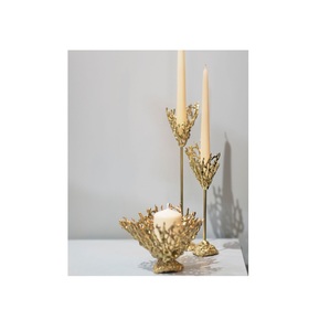 Ramas de árbol diseñadas hechas a mano de aluminio dorado candelabro votivo forma personalizada para la decoración de iluminación del hogar de Navidad - Product Image 1