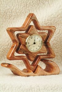 HORLOGE MURALE EN BOIS PERSONNALISÉE POUR UNE DÉCORATION MAISON ÉLÉGANTE Corps en bambou moderne avec rosh naturel pour les occasions de mariage - Product Image 5