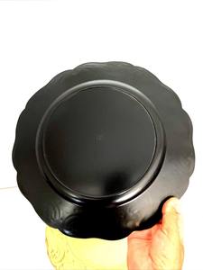 Assiette de présentation en or de designer royal avec bordure florale en relief, parfaite pour la décoration de table de mariage et les repas de fête d'Inde - Product Image 2