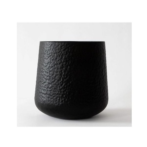 Pots de fleurs suspendus de jardin pour décoration extérieure, Pots de jardinières suspendus en métal coloré de meilleure qualité à prix réduit à vendre - Product Image 5