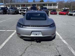 Porsche 718 Cayman RWD 2018 / Disponible para la Venta con Bajo Kilometraje, Motor de Gasolina, Auto Usado en Excelentes Condiciones y Sin Accidentes, Gran Oferta - Product Image 2