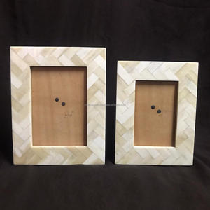 Marcos de fotos de madera con incrustaciones de hueso de cuerno de brillo natural marrón personalizables hechos a mano con borde de mosaico de cuerno de imitación de resina - Product Image 6