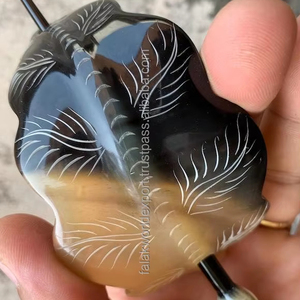 New Look Pince à cheveux en corne de buffle vintage faite à la main Accessoires pour cheveux polis écologiques avec des motifs uniques Falak World Export - Product Image 2