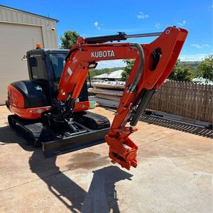 Chargeurs Kubota KX040-4 haute performance - Product Image 1