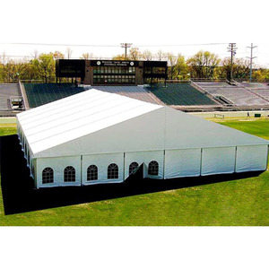 Tente de réception extérieure sur mesure en PVC et aluminium pour événements, imperméable, utilisable en toutes saisons, avec trois chambres et un salon - Product Image 4