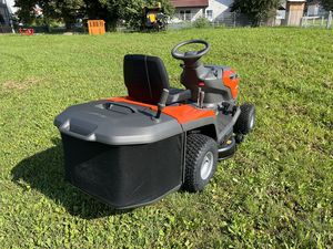 เครื่องตัดหญ้า TC 112 รุ่นใหม่เอี่ยม ประสิทธิภาพสูง เครื่องยนต์ดีเซล 4 จังหวะ แบบเข็น  โครงเหล็กแข็งแรง ใช้งานง่าย สตาร์ทสะดวก เหมาะสำหรับสวน - Product Image 4