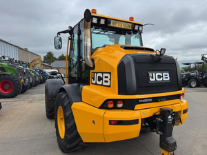 Chargeuse sur pneus télescopique JCB TM320S d'occasion, 150 CV, chargeuse articulée, capacité de levage de 3200 kg, à vendre - Product Image 5