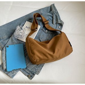 2024, bolso cruzado súper suave para mujer, bolso de poliéster de estilo japonés a la moda, forro de nailon, cierre de cremallera, un solo hombro - Product Image 5