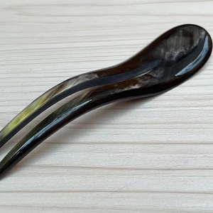 VOTRE ACCESSOIRES DE CHEVEUX EN CORNE DE BUFFLE POLI FAIT À LA MAIN Fourchette à cheveux Bâton Barrettes Clips pour Bijoux Matiss Coiffure - Product Image 1