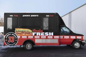 Camión de Comida Móvil de Fibra de Vidrio Personalizado de Alta Calidad con Garantía de 3 Años para Eventos al Aire Libre y Mercados, Comida para Refrigerios y Papas Fritas - Product Image 3