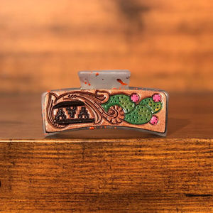 Nouvelle arrivée vente chaude Western élégant à la main usiné en cuir gravé pinces à cheveux en cuir griffe accessoires de cheveux pour les femmes - Product Image 4