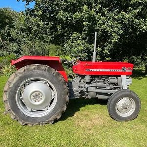 Mejor Precio, Nuevo Tractor de Ruedas Massey Ferguson MF135, Mini Tractor Agrícola de 40 HP en Venta - Product Image 3