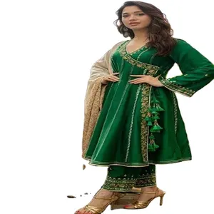 2023 Nieuwkomers Kleding Vrouwen Kleding Womens Rayon Effen Zwarte Anarkali Kurta Met Dupatta Beste Kwaliteit Best Verkopende Anarkali