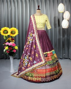 Navratri Night Diva Bollywood Lehenga Choli étnico bordado diseñador ropa festiva para mujeres glamuroso tradicional indio - Product Image 5