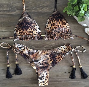 Ensemble de bikini deux pièces sexy imprimé avec des appliques en dentelle à paillettes pour femmes - Product Image 4