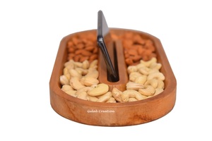 Bandeja de aperitivos de madera de forma ovalada con soporte móvil incorporado, bandeja de servicio hecha a mano multifuncional para uso en cama, sofá o escritorio - Product Image 5
