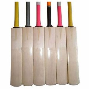 Batte de cricket en bois OEM jeux de sports de plein air pour adultes enfants été hiver léger Pakistan nouvelle marque personnalisée en usine - Product Image 1