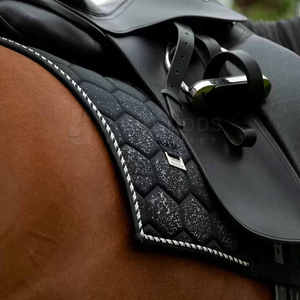 Tapis de selle d'équitation de sport Tapis de selle de haute qualité pour le fabricant de tapis de selle de cheval Tapis de selle de conception personnalisée - Product Image 1