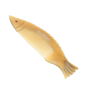 Peigne en corne de boeuf de buffle Peigne de poche fait main-Moyen Âge Design classique écologique Design poisson pcs - Product Image 6