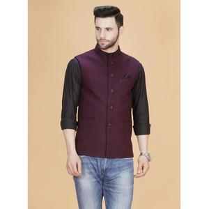 Gilet de costume pour homme de qualité supérieure, couleur marron, pour le marié, les fonctions traditionnelles, les fêtes et les événements du soir, disponible à la vente - Product Image 1