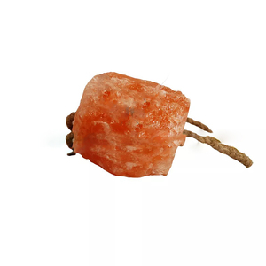 Léchage au sel de l'himalaya pour animaux-bloc de sel pur 100 naturel sur corde pour chevaux, cerf, bétail, lapins longue durée - Product Image 2