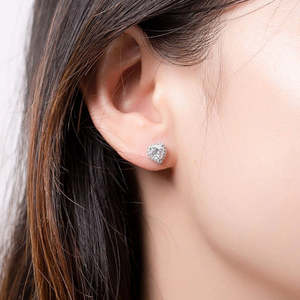 Pendientes de botón con forma de corazón y diamantes talla princesa americanos Zarkan 925 en oro rosa y blanco - Product Image 2