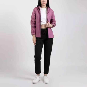 เสื้อแจ็คเก็ตกันลมผู้หญิงสุดหรูทันสมัย กันน้ำ แห้งเร็ว พร้อมโลโก้สั่งทำได้ - Product Image 6