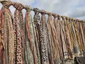 100% algodón Mujer ropa de playa bloque de mano estampado Pareo Sarong y sin mangas cómodo niñas Pareo Sarong con peso ligero - Product Image 3