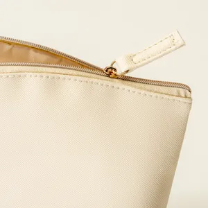 Beauty Case Personalizzato in PU Saffiano per Regali Promozionali e Aziendali - Product Image 4