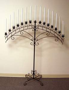 Lampe diya en laiton fabriquée à la main avec 8 flammes pour la décoration du temple de la salle pooja et l'utilisation rituelle traditionnelle indienne - Product Image 2