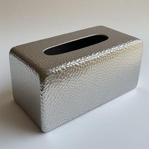 Boîte à mouchoirs multifonctionnelle industrielle moderne, construction métallique durable faite à la main, couleur et taille personnalisables pour les intérieurs tendance - Product Image 4