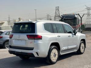 NUEVO TOYOTA LAND CRUISER VXR 2025, 4.0L, 200HP, 0KM, 7 PLAZAS, 6 CILINDROS, TRANSMISIÓN AUTOMÁTICA - Product Image 3