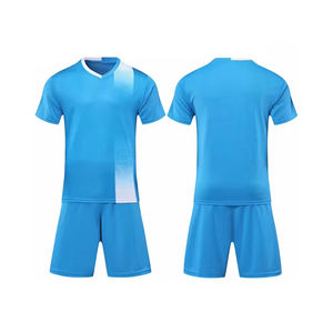 Maillots et shorts de football pour hommes dernière conception avec technologie de coupe automatisée d'impression de logo personnalisé prix de gros pour les adultes - Product Image 2